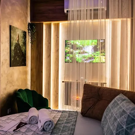 Adriatic Apartment *